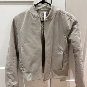 Lululemon Non-Stop Cotton Bomber- reversible. Size 6